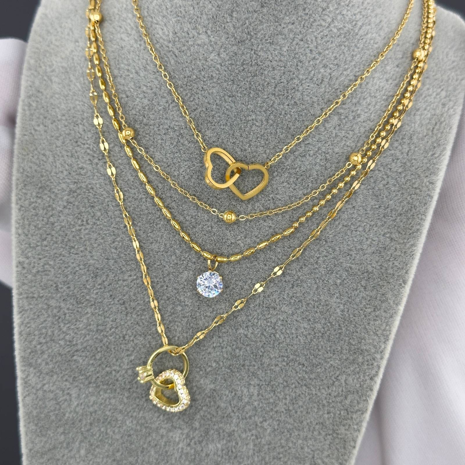 Collier Cœurs en Acier Inoxydable Plaqué Or 18K, Pendentif Double Cœur, Étanche et Hypoallergénique, Longueur de Chaîne 41+5cm