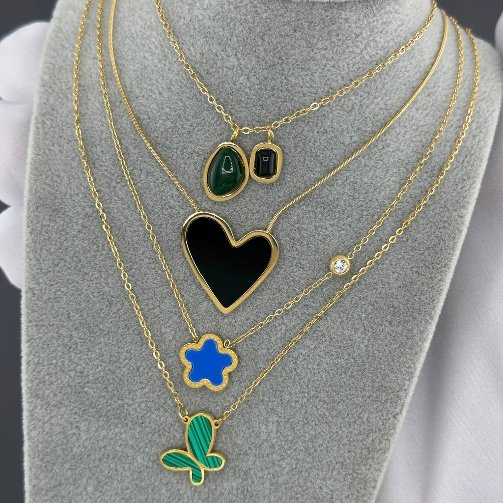 Collier Fleur, Acier Inoxydable Plaqué Or 18K, Pendentif Bleu avec Zircone Cubique, Chaîne 41cm, Bijou Étanche et Hypoallergénique