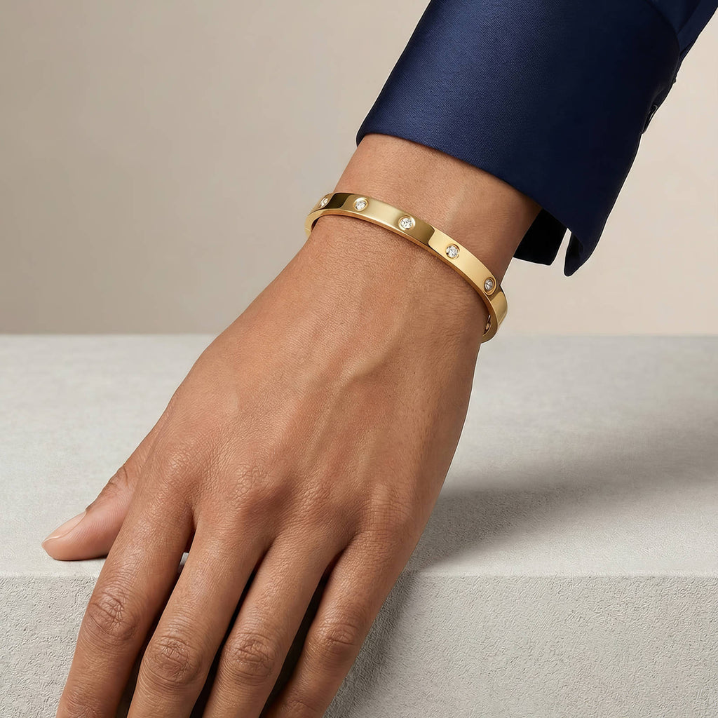 Bracelet Jonc en Acier Inoxydable Plaqué Or 18K avec Zircone Cubique, Diamètre 6 cm, Largeur 0,6 cm, Étanche et Hypoallergénique