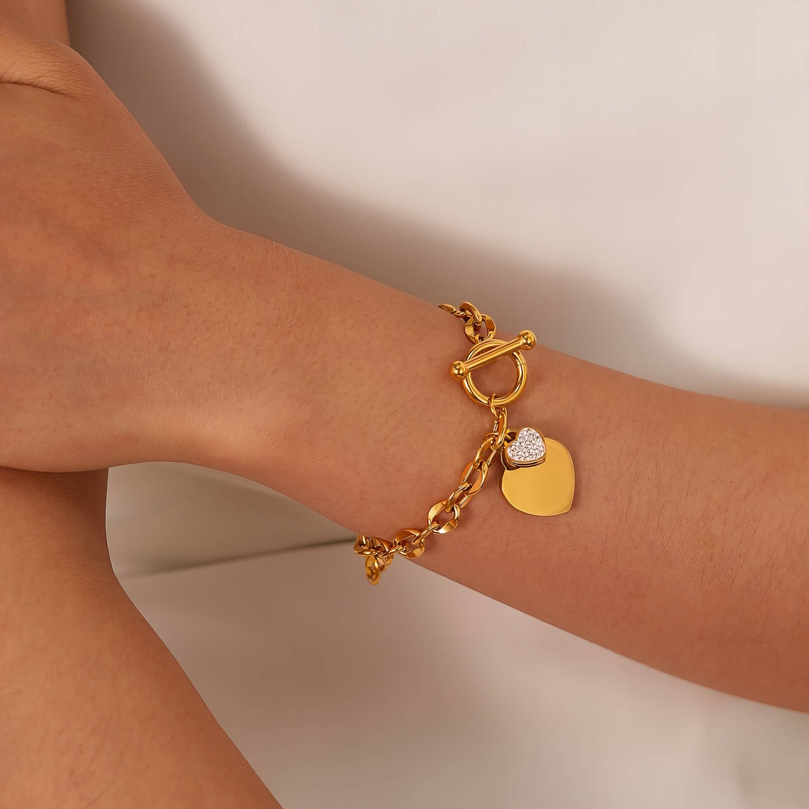 Bracelet Cœurs, Acier Inoxydable Plaqué Or 18K, Longueur 17 cm, Cristaux Cubiques, Bijou Hypoallergénique et Résistant à l'Eau
