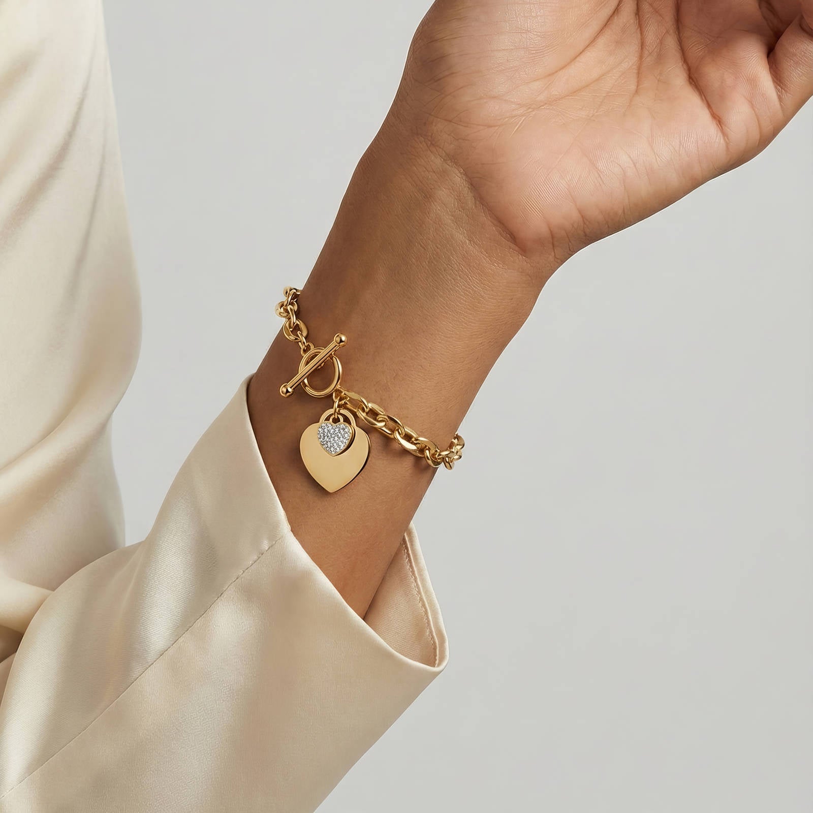 Bracelet Cœurs, Acier Inoxydable Plaqué Or 18K, Longueur 17 cm, Cristaux Cubiques, Bijou Hypoallergénique et Résistant à l'Eau