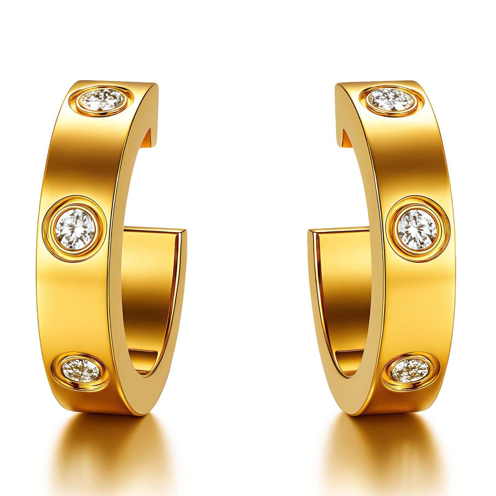 Boucles d'oreilles créoles en acier inoxydable plaqué or 18K avec zircone cubique, fermeture hypoallergénique étanche, 1,5 x 0,3 cm.