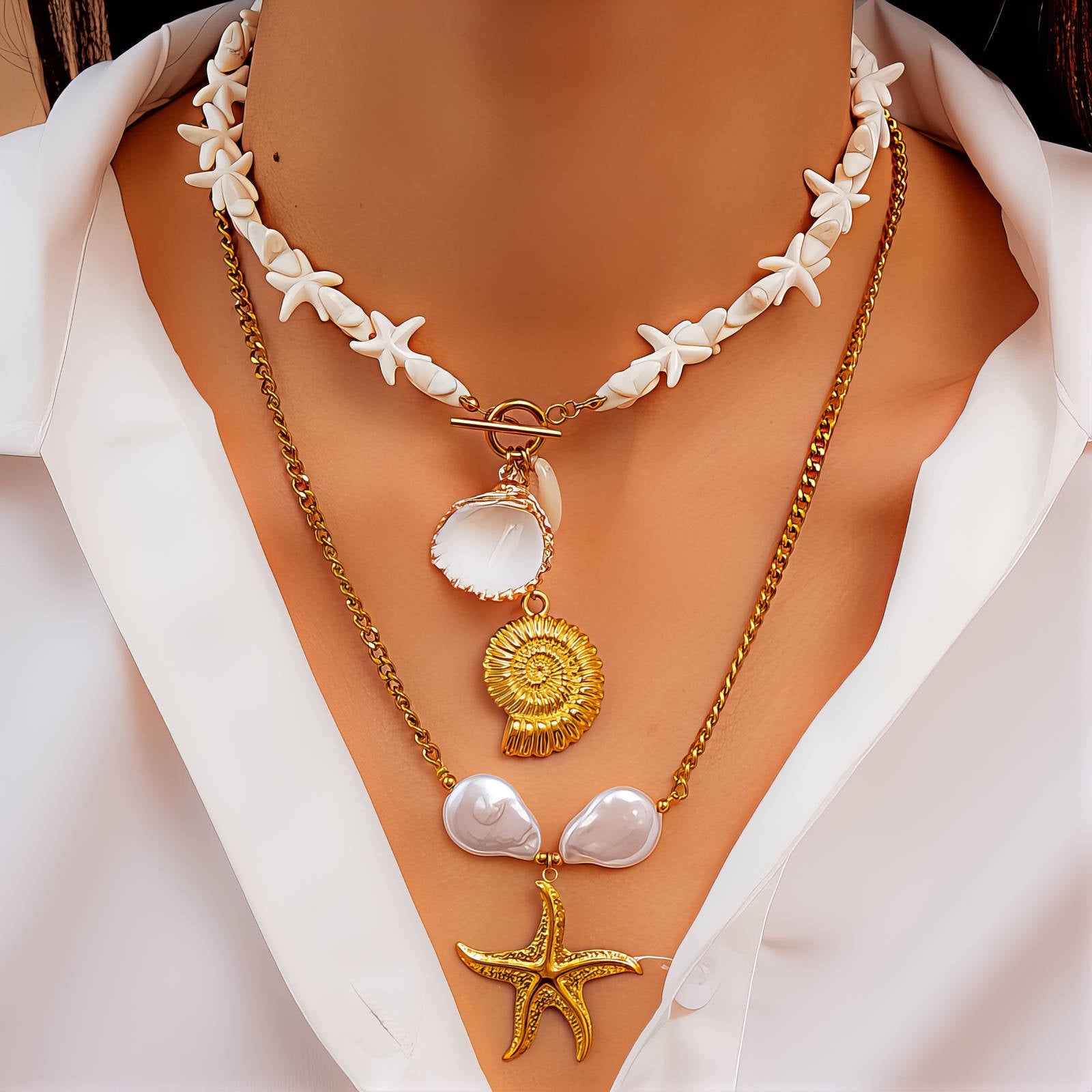 Collier Étoile de Mer, Acier Inoxydable Plaqué Or 18K avec Imitation Perle, Chaîne 45cm + 5cm, Bijou Étanche et Hypoallergénique